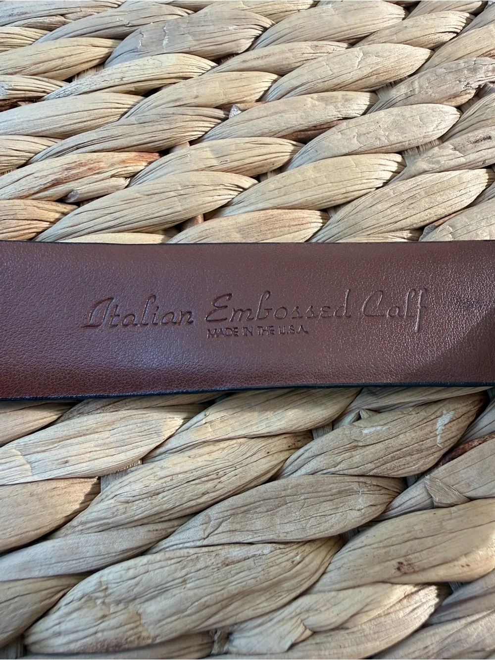Trafalgar Italian Embossed Calfskin Leather Belt Black Croc Size 38 USA